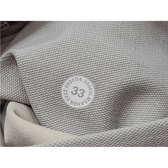 Lululemon ABC Pant Relaxed Fit Crop Pant Utilitech Fabric Seal Gray Size… - Picture 7 of 10